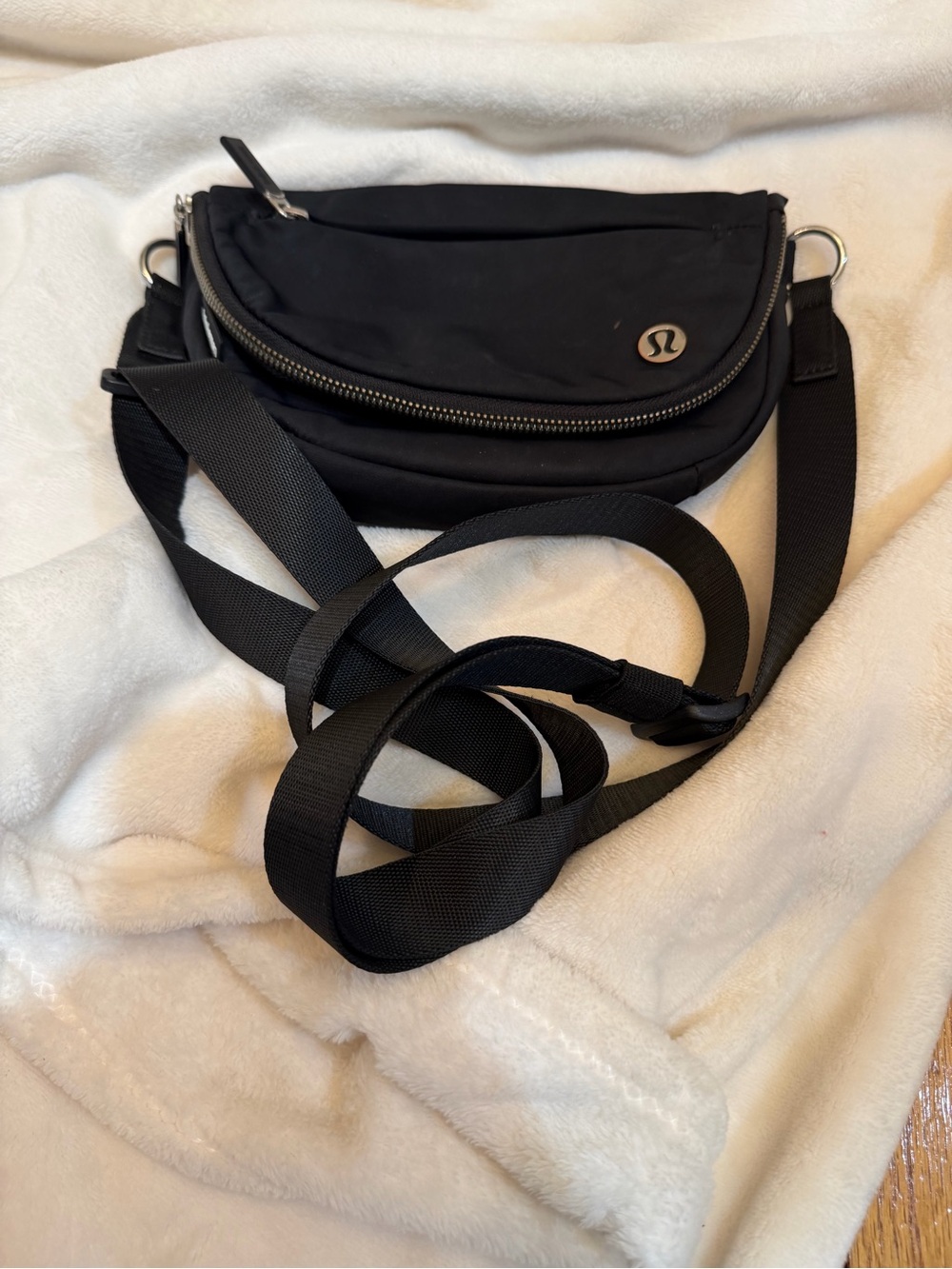 Lululemon Black Nylon Crossbody Festival Bag